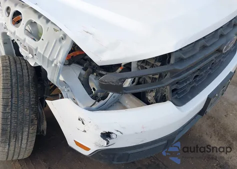 2023 Ford Maverick Xl z USA, uszkodzony, nr VIN 3FTTW8E34PRA56840